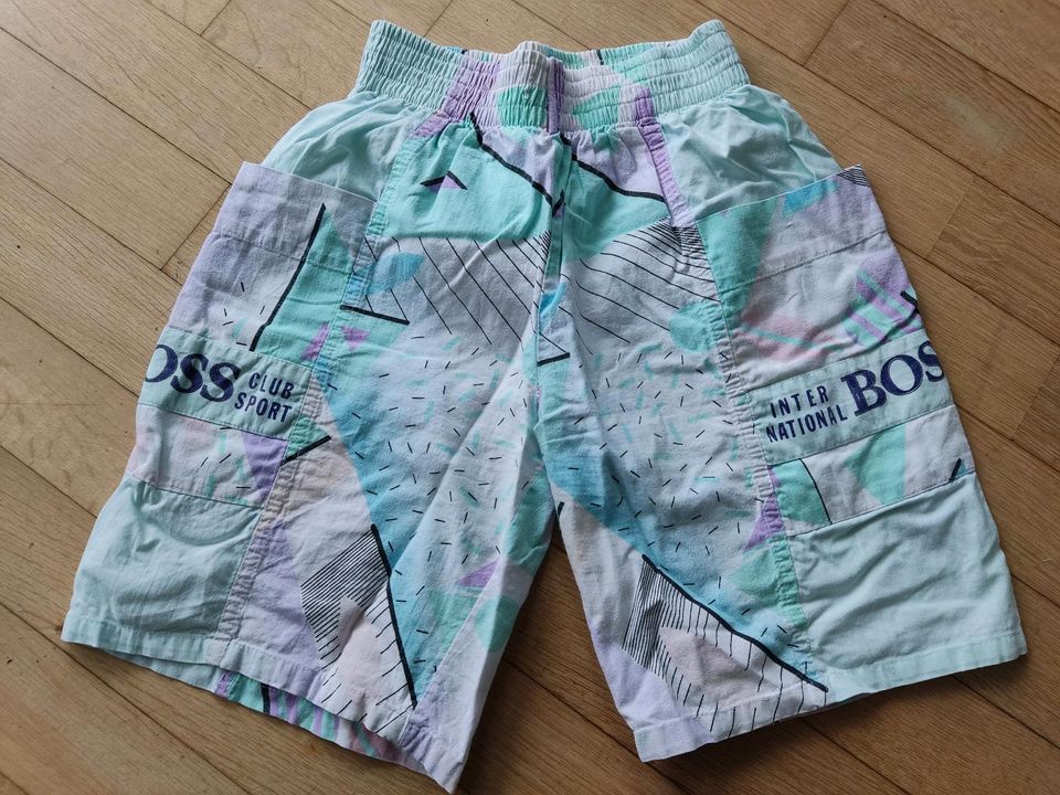 Boss International Club Sport Shorts S Bunt Vintage Retro in Roßdorf