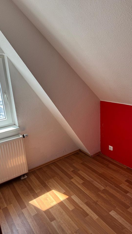 2-Raum Wohnung in Staßfurt nähe Königsplatz 1. OG 38m² in Neundorf