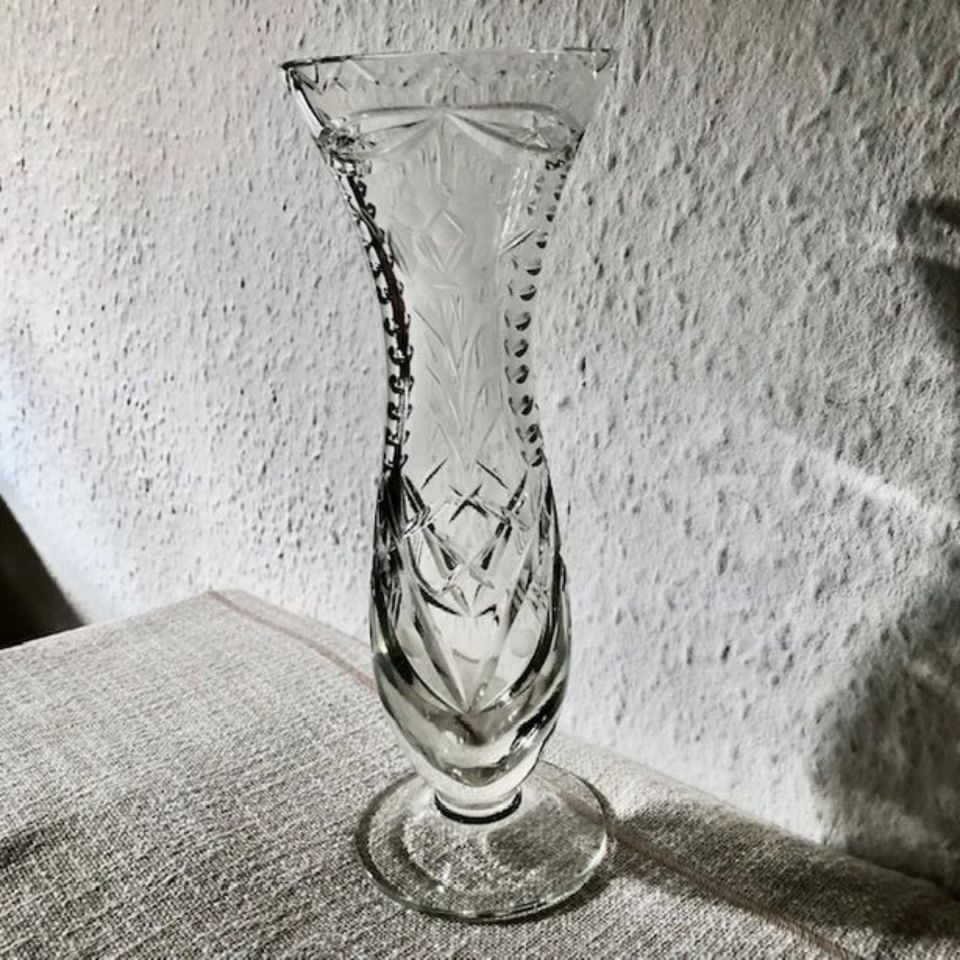 Kristall,  schön geschliffene Kristallvase,, Höhe 21 cm in Leipzig
