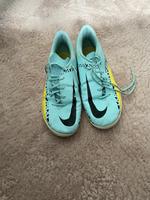 Nike Phantom Hallenschuhe Größe 45 Baden-Württemberg - Bad Friedrichshall Vorschau