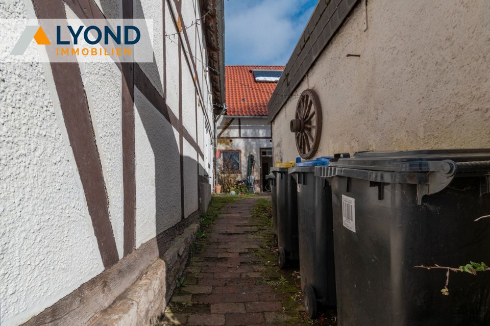 Dieses historische Zweifamilienhaus sucht Sie als neuen Eigentümer! in Brakel