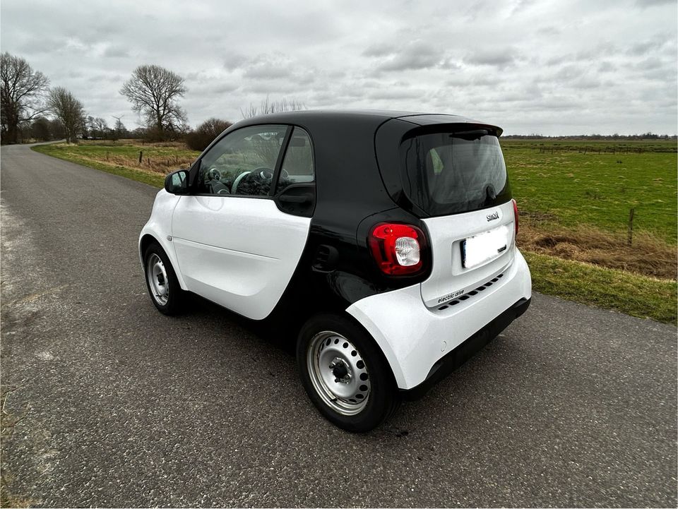 Elektro Smart Fortwo erst 28000km in Moormerland