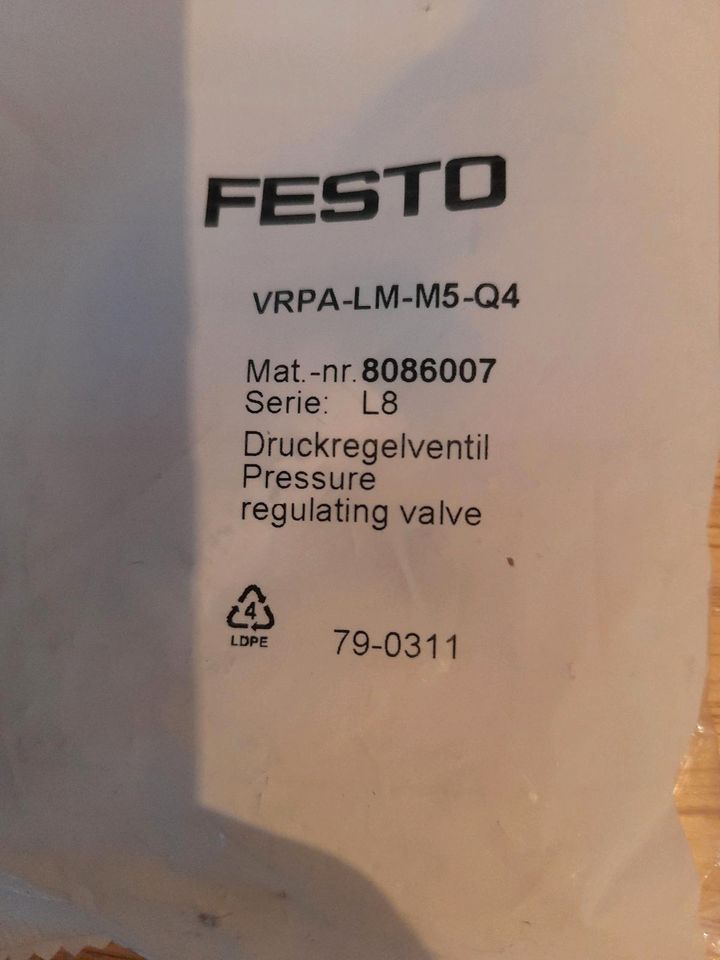 3x Festo Druckregler Druckregelventil VRPA-LM-M5-Q4 in Laatzen