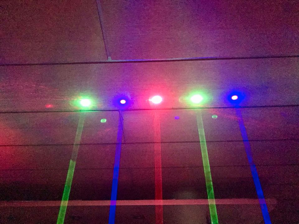 6 Kopf Laser Moving Bar in Marktleuthen