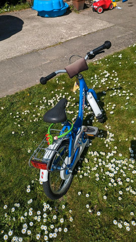 Puky Fahrrad 16 Zoll blau Fußball in Neu Wulmstorf