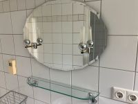 Stylischer Bad-Spiegel mit 2 Leuchten. Bielefeld - Gadderbaum Vorschau