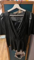 lederlook Bluse von boohoo mit Schönem Schößchen Niedersachsen - Braunschweig Vorschau
