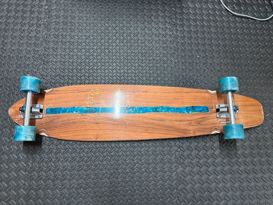 TITUS Longboard * Globe Byron Bay * walnut-river in Berlin