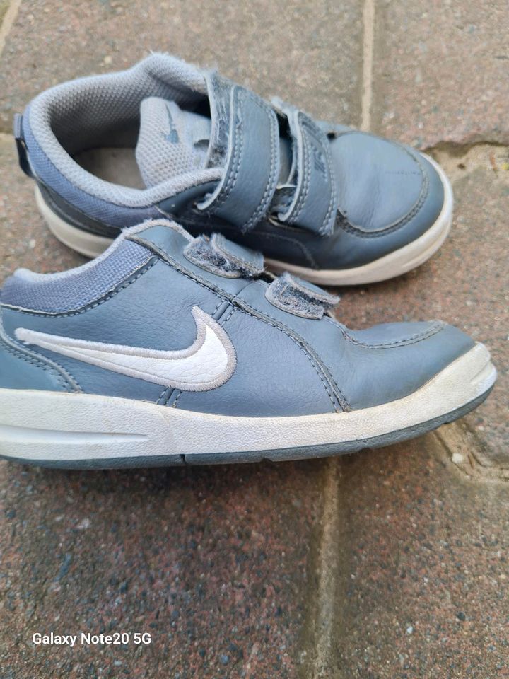 Nike Schuhe Gr. 26 für Kinder in Pfungstadt