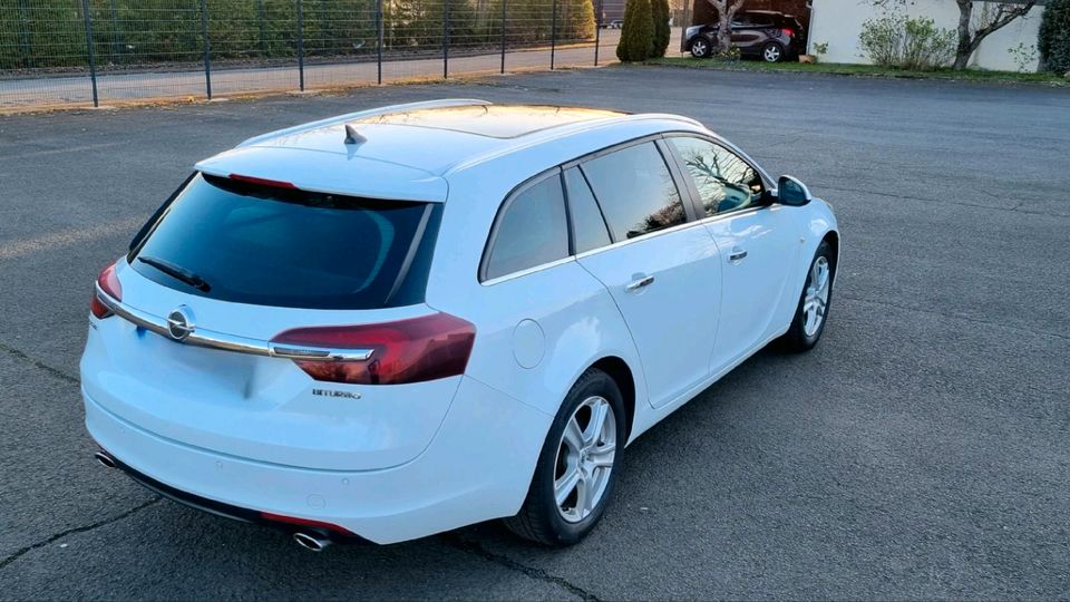 Opel Insignia A Sports Tour. 2.0 Bi-CDTI Business Edition in Kirchhain