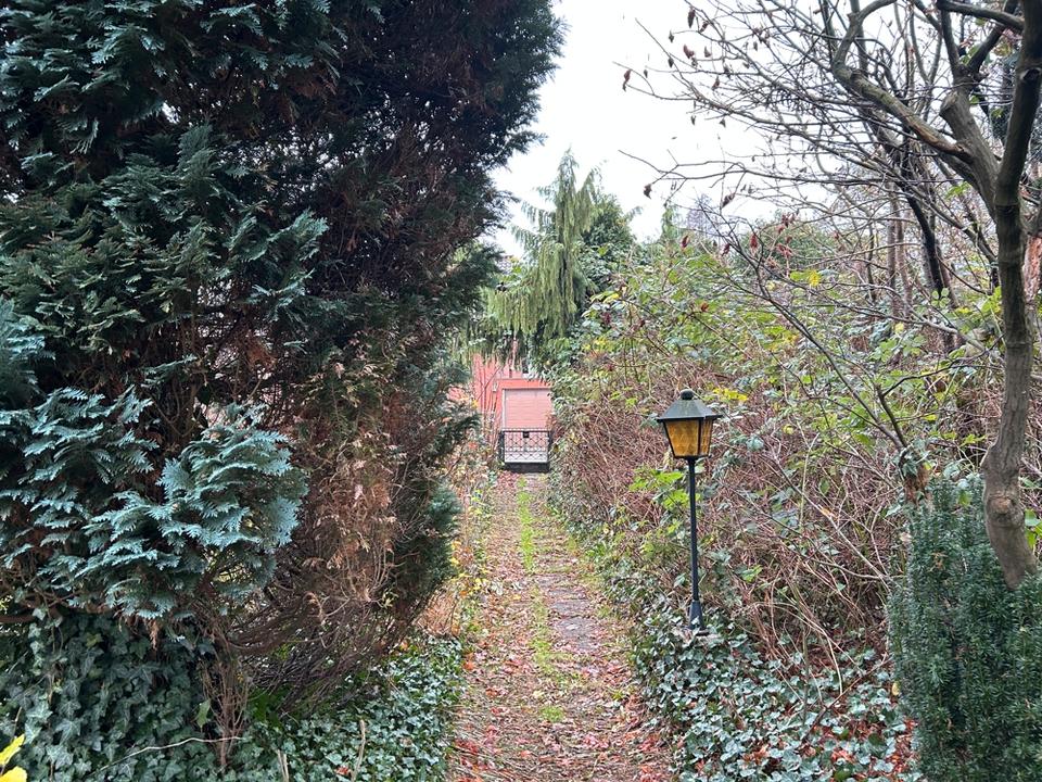 Reserviert • Gelöscht • 
                    Baugrundstück in...