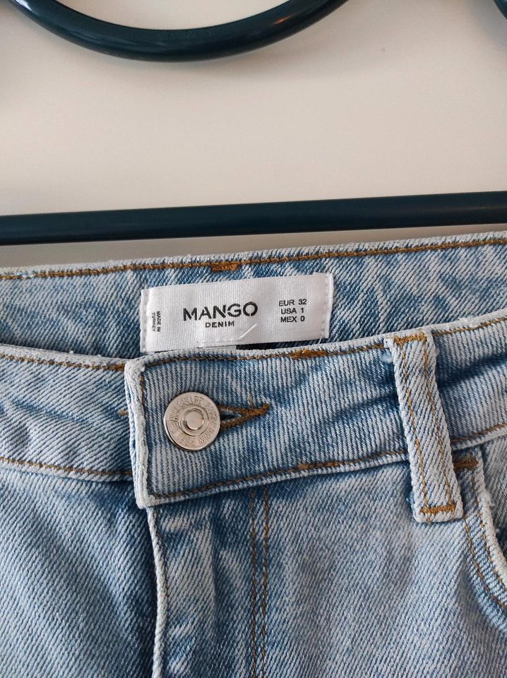 Mango Jeans Bootcut Denim Hellblau 34 Damen in Hanau