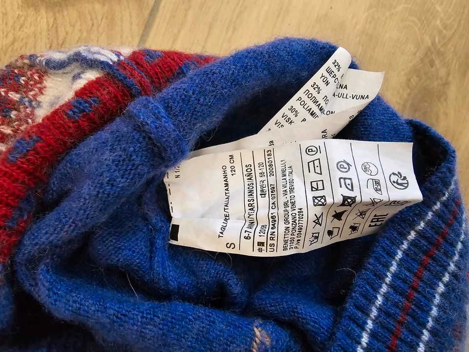 Benetton Pullover Weihnachten Gr. 116/122 - neuwertig in Offenbach