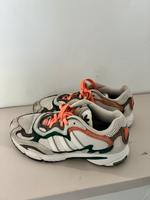 Adidas Sneaker Sportschuhe 42 retro Bayern - Dorfen Vorschau