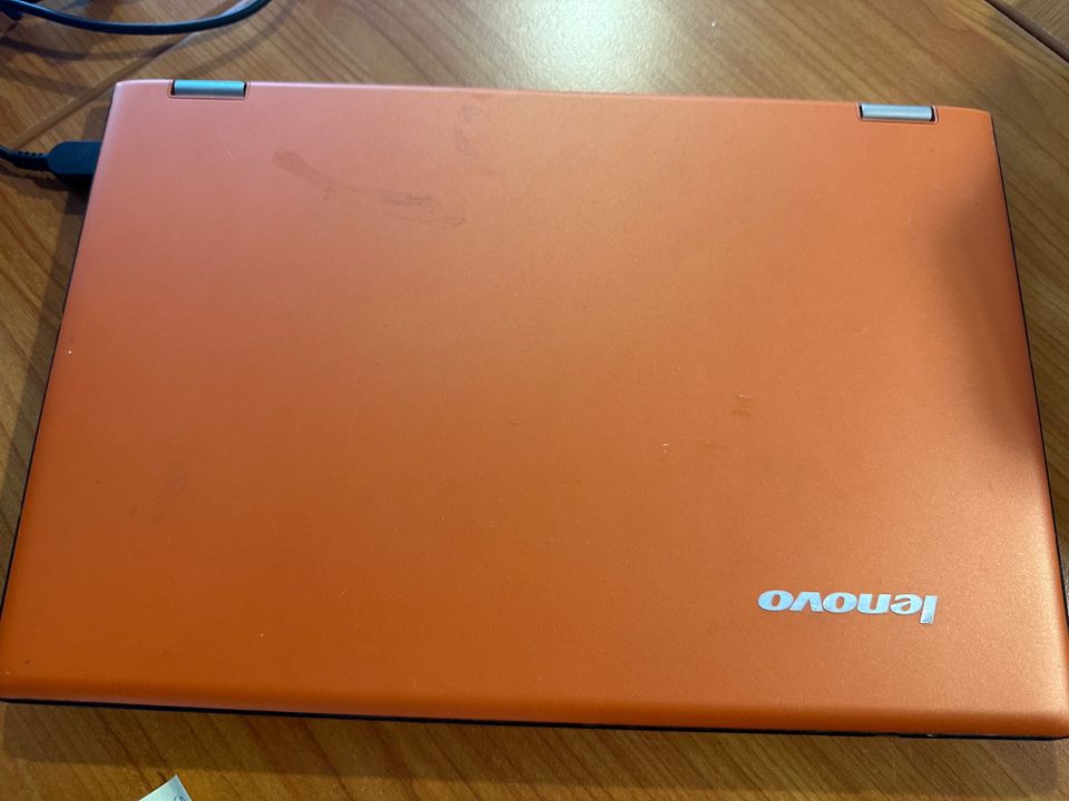 L(SIG)16: 1 LENOVO Yoga 2 13 i3 1,9GHz 4GB RAM 103GB Touchscreen in Plauen