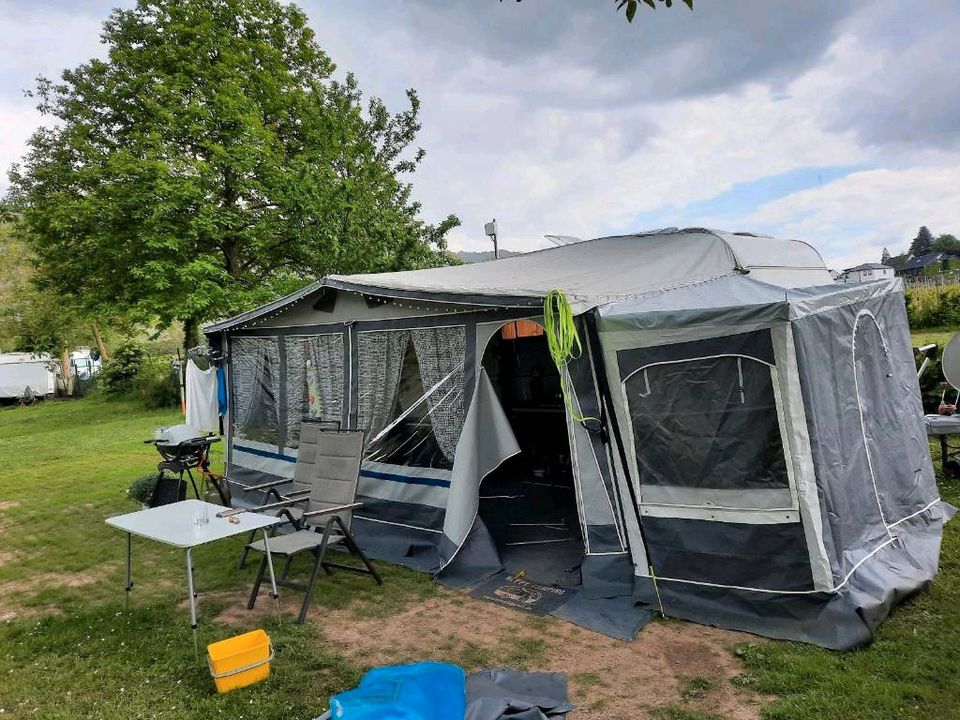 Wohnwagen Vorzelt Herzog in Viersen