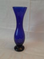 blaue Vase aus Glas / 90er / retro / vintage Berlin - Friedenau Vorschau