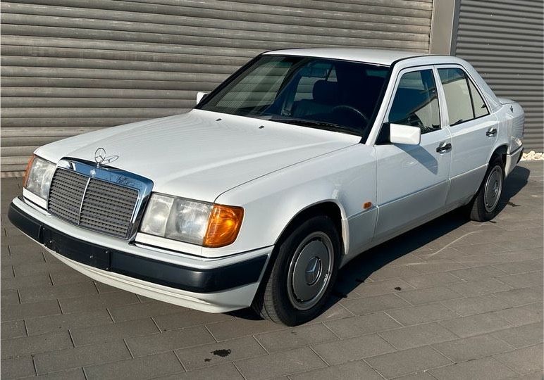 Mercedes-Benz 200E W124 1.Hd, Klima, erst. 76TKM, Topzustand in Andernach