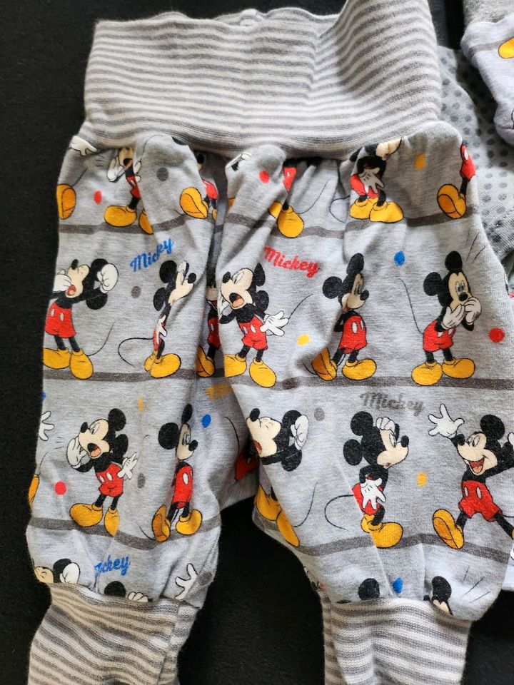 Micky Maus set newborn 50/56 in Hannover