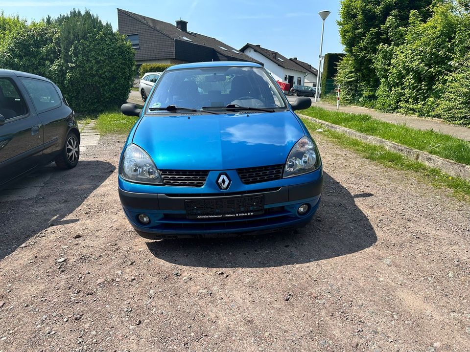 Renault Clio 1,2 in Bielefeld