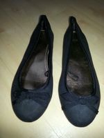 H&M Ballerinas schwarz Wildlederoptik Gr. 37 NEU Hessen - Wiesbaden Vorschau