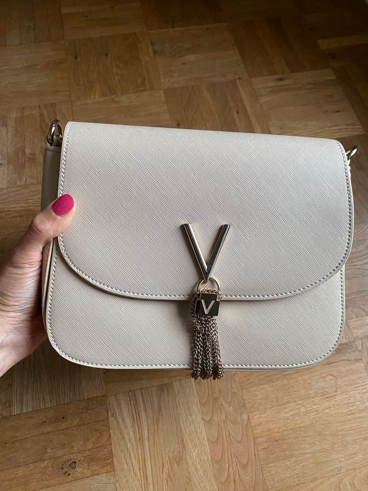 Original DIVINA Valentino Tasche, Umhängetasche, Damen Tasche in Frankfurt am Main