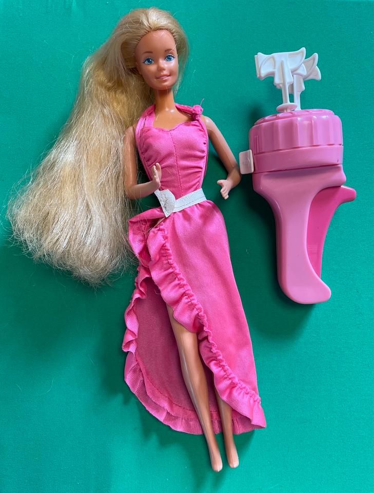 Twist and curl barbie sale