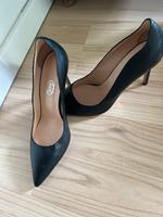 Pumps  Gr 40 Bate Neu Leder schwarz Saarland - Saarlouis Vorschau