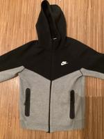 Nike TECH grau/schwarz Bayern - Kitzingen Vorschau