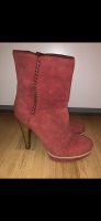 UGG - Rote Wildleder Stiefeletten - neu Rheinland-Pfalz - Limburgerhof Vorschau