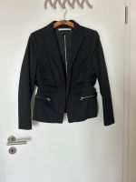 Blazer von Schumacher schwarz L (fällt kleiner aus siehe Abmesg) München - Au-Haidhausen Vorschau