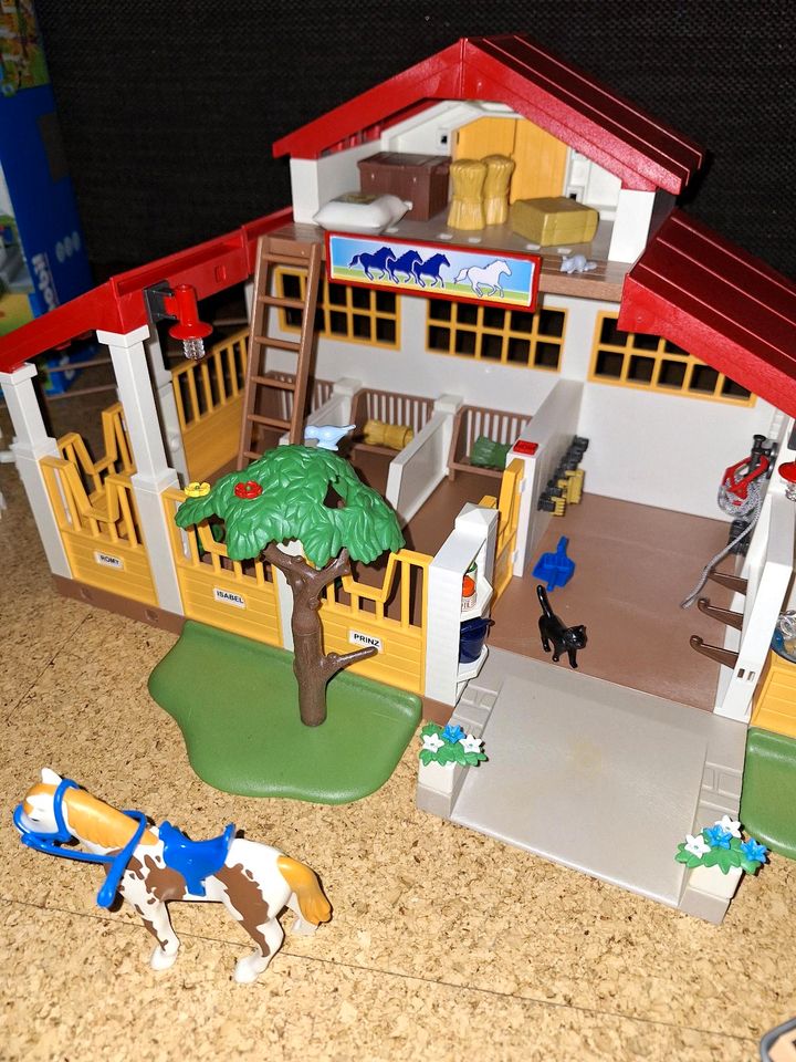 Playmobil Reitstall Reiterhof 4190 OVP vollständig + Extra gratis in Villingen-Schwenningen