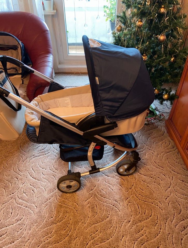 Hauck Malibu Kinderwagen 2 in 1 mit passender Wickeltasche in Stendal