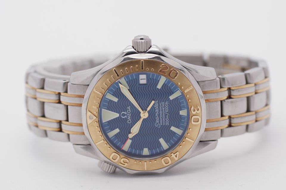 OMEGA Seamaster Diver 300M 36 Stahl/Gold 2453.80.00 Service 2024 in Frankfurt am Main