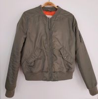 Jacke Blouson Bomberjacke Hollister Größe M grün olive Baden-Württemberg - Eningen Vorschau