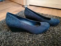 Damenschuhe mit kleinen Absatz Sachsen-Anhalt - Leuna Vorschau