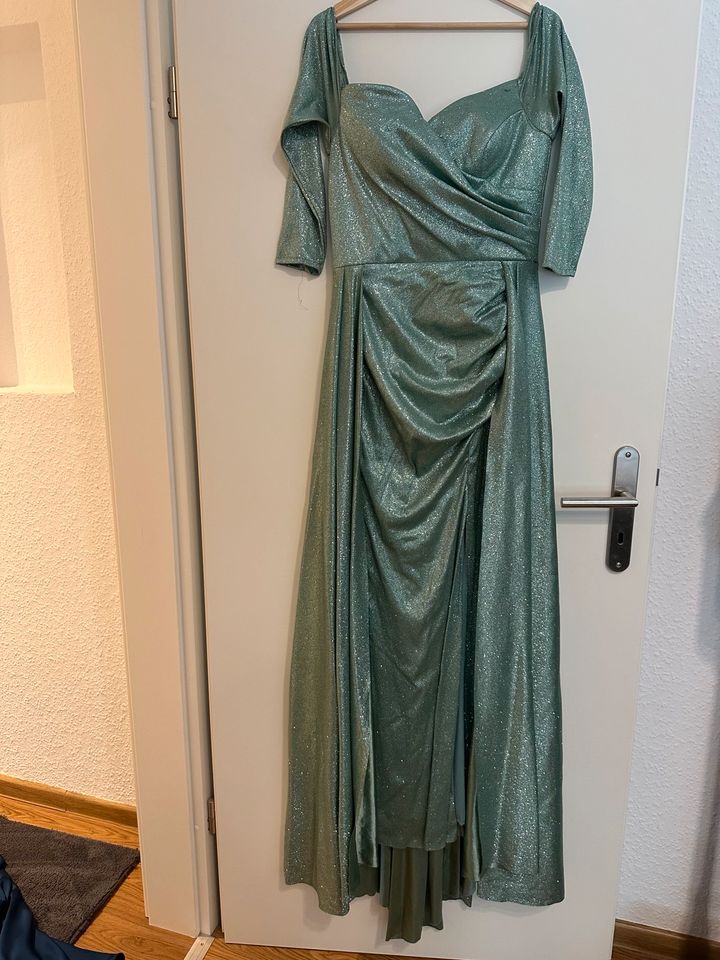 Abendkleid mintgrün in Herne