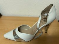 Neuwertige Pumps  weiß mit silber Caprice 39 Bayern - Arnstein Vorschau
