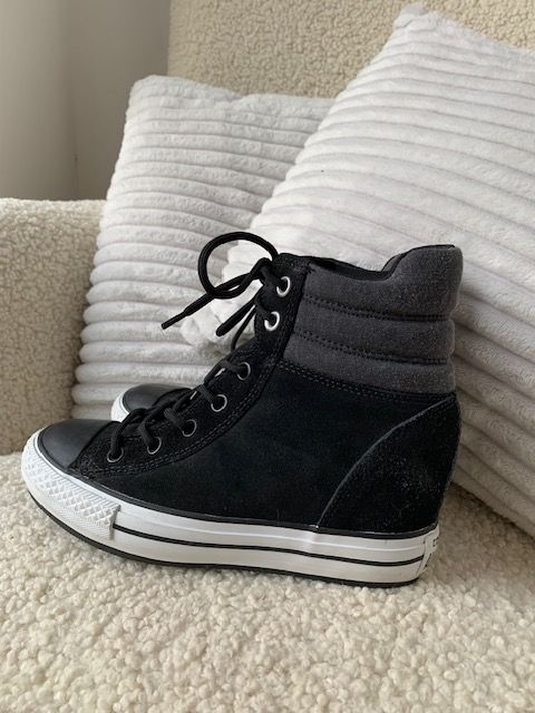 converse all star Sneaker Turnschuhe Damen Keilabsatz schwarz 39 in  Nordfriesland - Tating | eBay Kleinanzeigen ist jetzt Kleinanzeigen