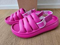 UGG Sandale pink NEU Gr. 40 FlipFlop Niedersachsen - Rinteln Vorschau