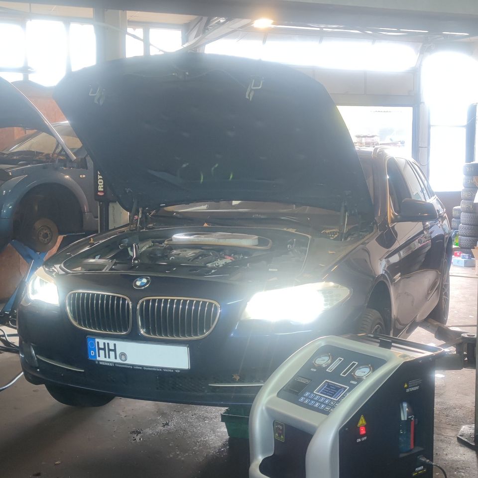 Getriebespülung / Getriebedialyse® BMW ZF6 ZF8 F10 F11 F10 F25 F30 F32 F33 F85 F82 in Lübeck