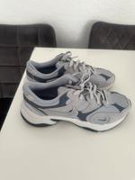 Nagelneue Sneaker Schuhe Nike Mülheim - Köln Holweide Vorschau