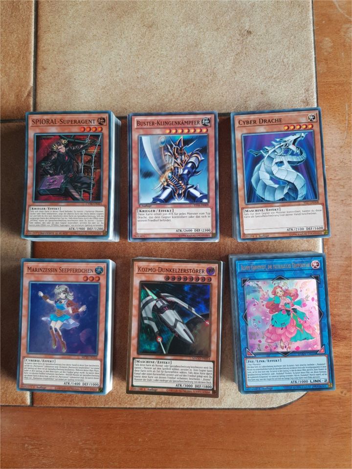 Yu-Gi-Oh! Karten / Themen - Decks, Core ́s & Sammlungen Auflösung in Kassel