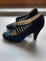 Schicke Pumps Echtleder Gr.37 Sachsen - Lichtenau Vorschau
