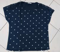 Spitzenshirt mit Punkten blau weiß Gr. M/L Rheinland-Pfalz - Altrich Vorschau