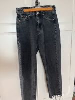 Graue Jeans (Pull&Bear, Gr.36) Saarland - Wadgassen Vorschau