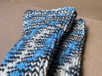 Gestrickte Wollsocken Blau mit Muster Nordvorpommern - Landkreis - Barth Vorschau