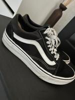 Vans Plateau sneaker schwarz weiß dicke Sohle Nordrhein-Westfalen - Rahden Vorschau