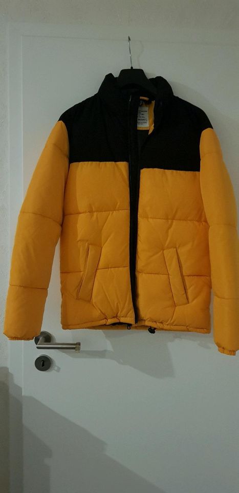 NEU H&M Jungen Jacke Gr. XS in Böblingen