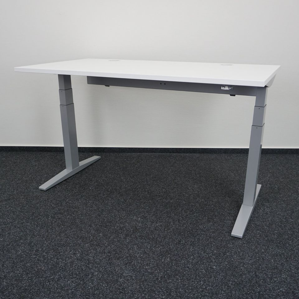 Herman Miller Ratio Elektrisch Sitz Steh Schreibtisch | 148x80 cm in Mehringen